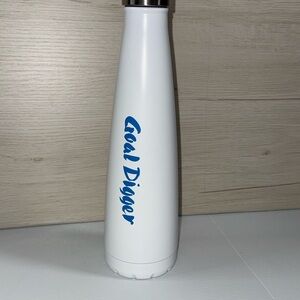 “Goal Digger” S’ip by S’well Stainless Steel Water Bottle – 23 oz